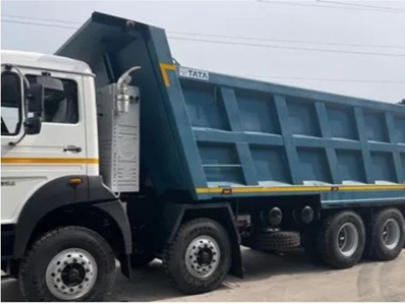 Tata hywa 3523.jpg